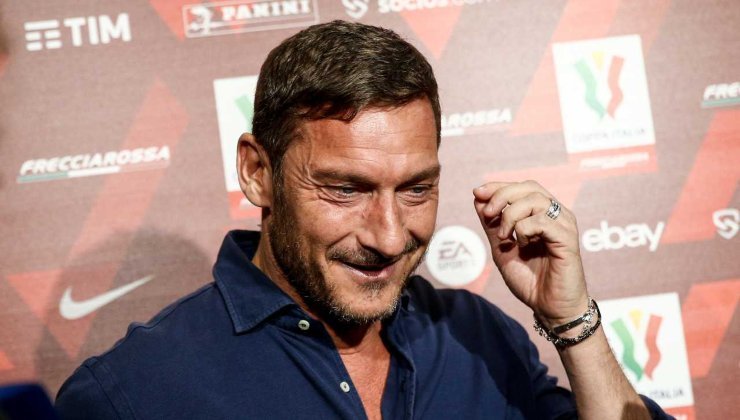Noemi Bocchi: ecco quanto costa il regalo di Totti