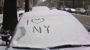 Auto innevata a New York