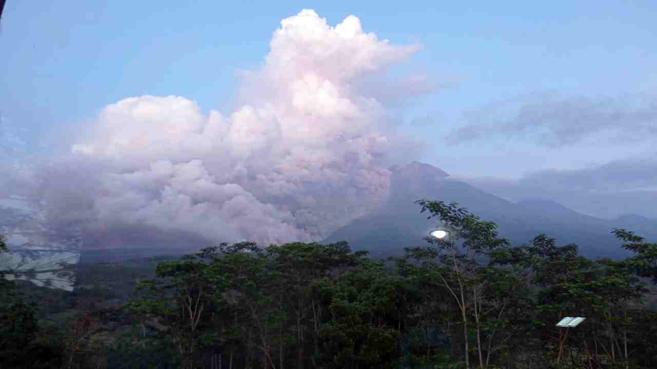 Eruzione vulcano