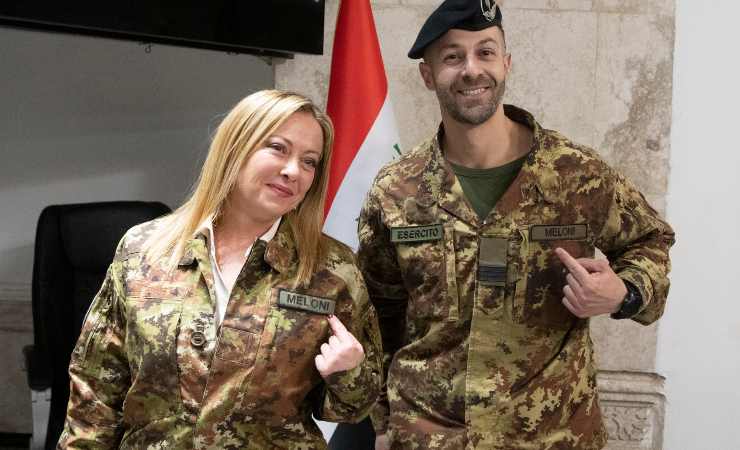 Giorgia Meloni durante la visita in Iraq