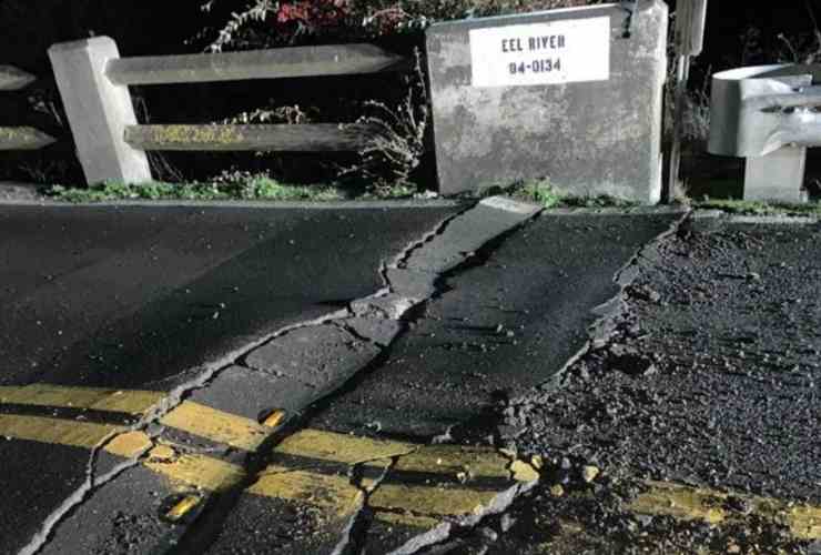 Il ponte danneggiato