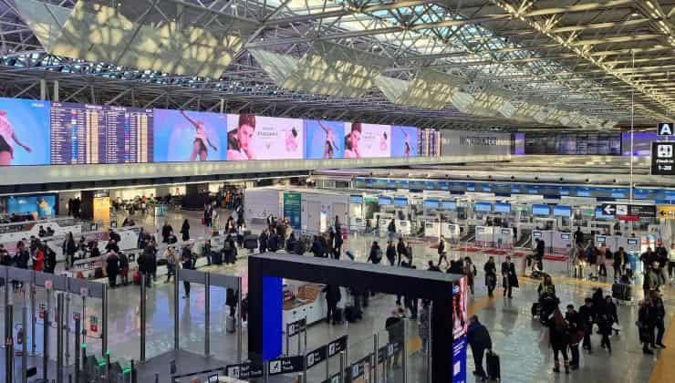 Ingresso di un aeroporto