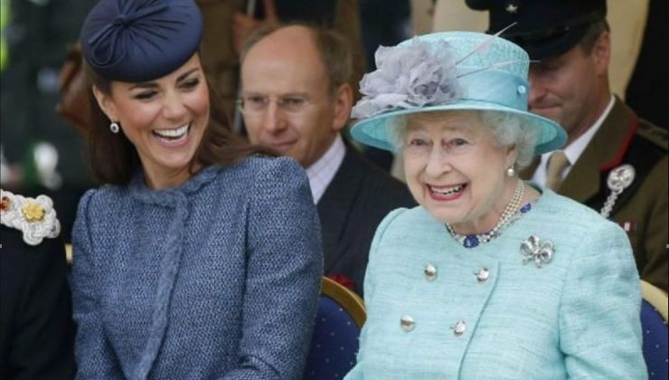 Kate Middleton ha ereditato la maggior parte dei vestiti della regina