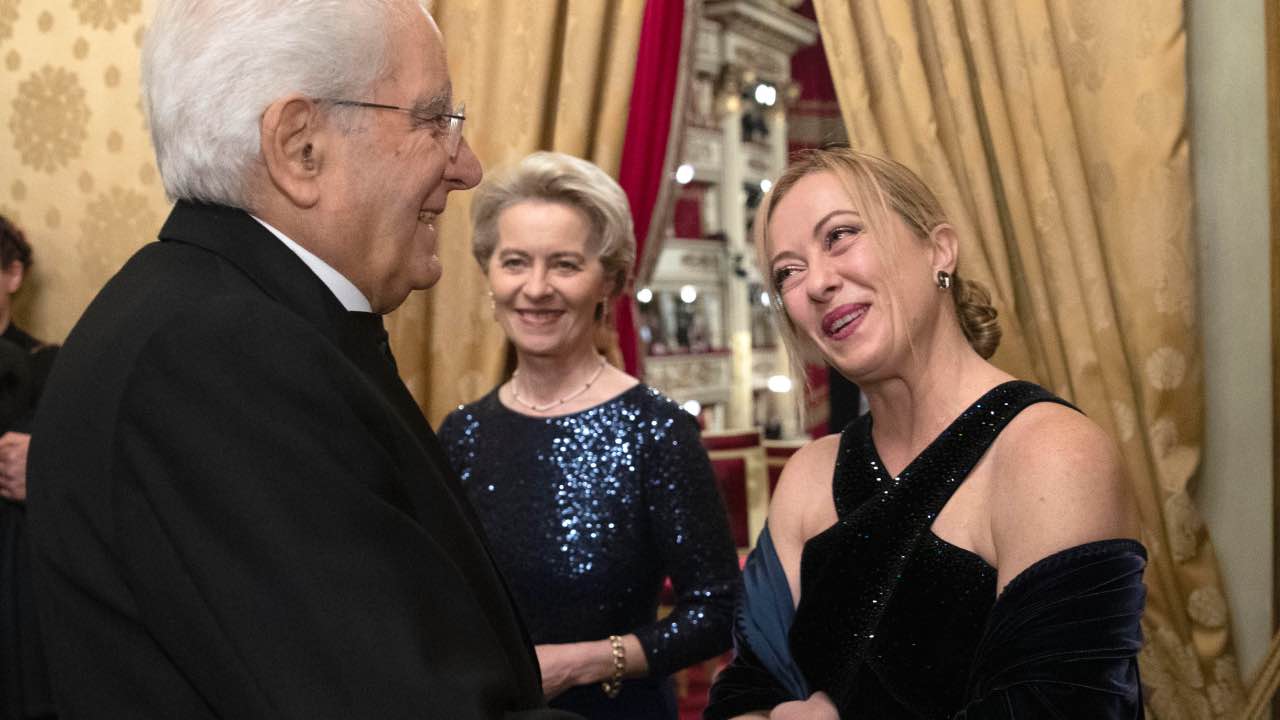 Il Presidente della Repubblica Sergio Mattarella con Giorgia Meloni, Presidente del Consiglio dei ministri,e con Ursula von der Leyen
