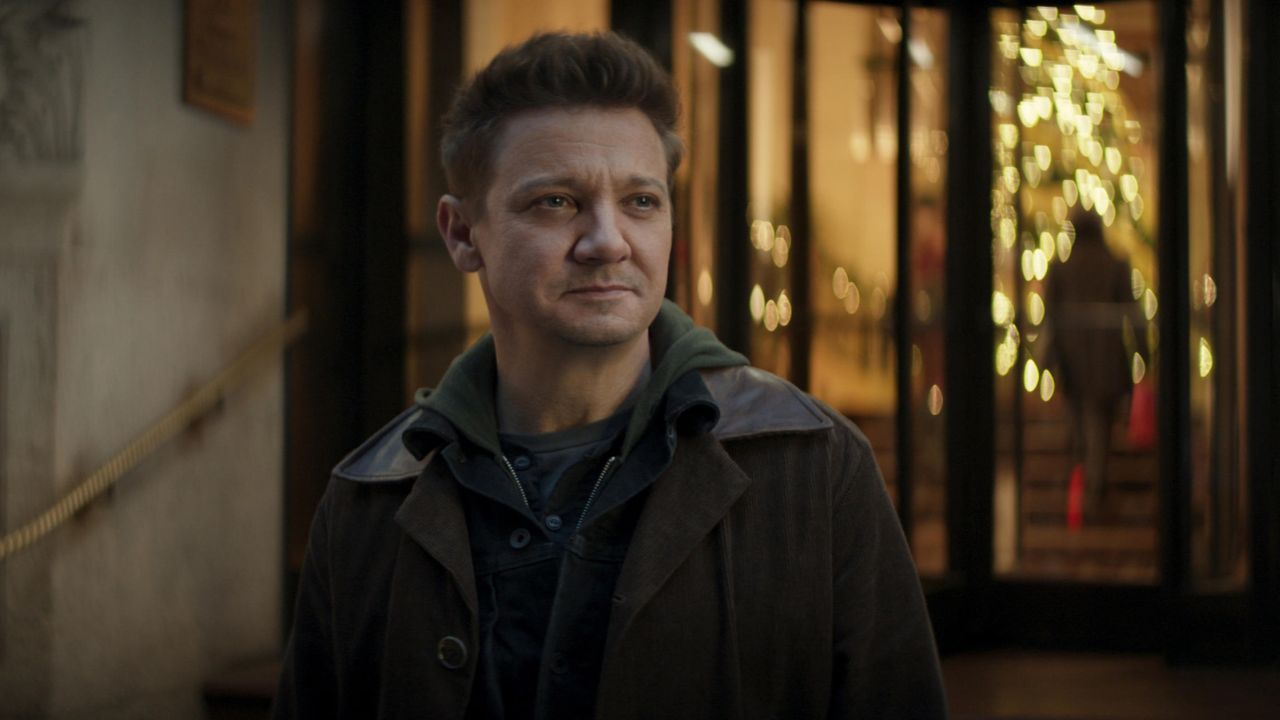 Jeremy Renner nei panni di Occhio di Falco
