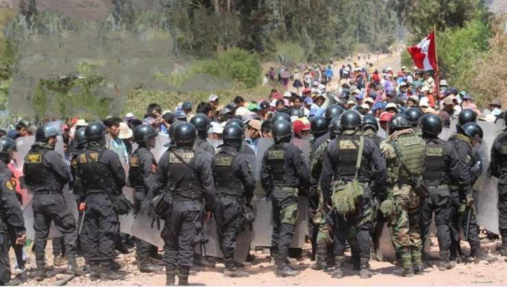 Perù cittadini verso Lima 