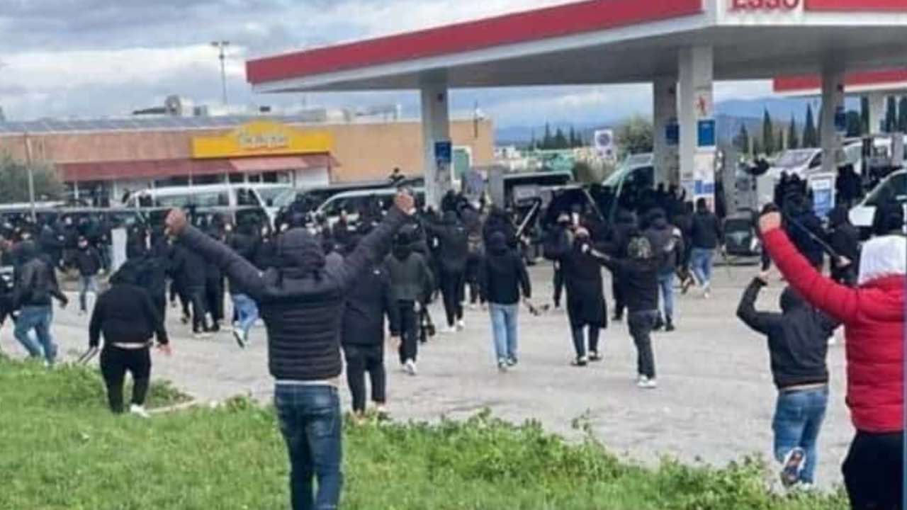 Scontri tifosi Roma Napoli
