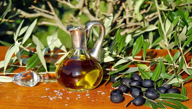 Bicarbonato e olio d'oliva: cosa accade se mischiati assieme