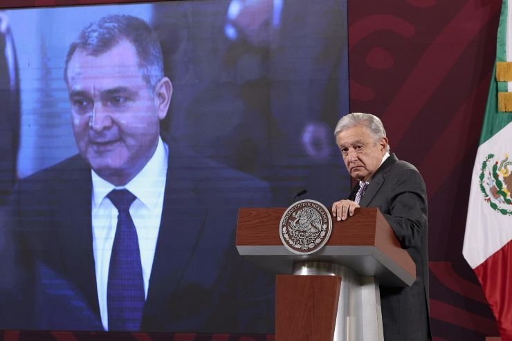 Andrés Manuel López Obrador e foto di Genaro García Luna
