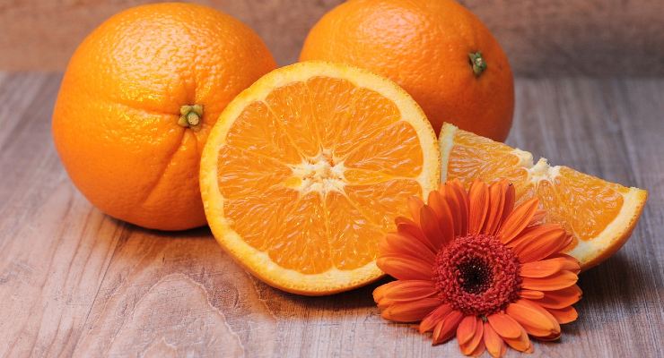 Parfümiere das Haus mit Orangen
