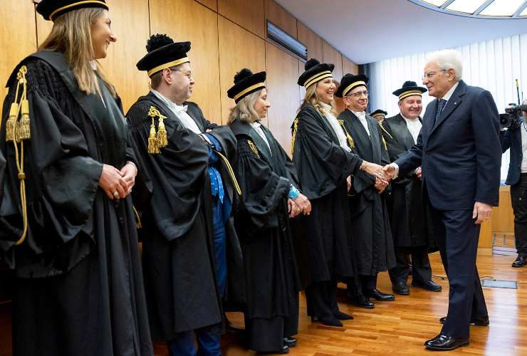 Il presidente della Repubblica saluta i componenti il Collegio costituito per la cerimonia di inaugurazione dell'Anno Giudiziario della Corte dei conti