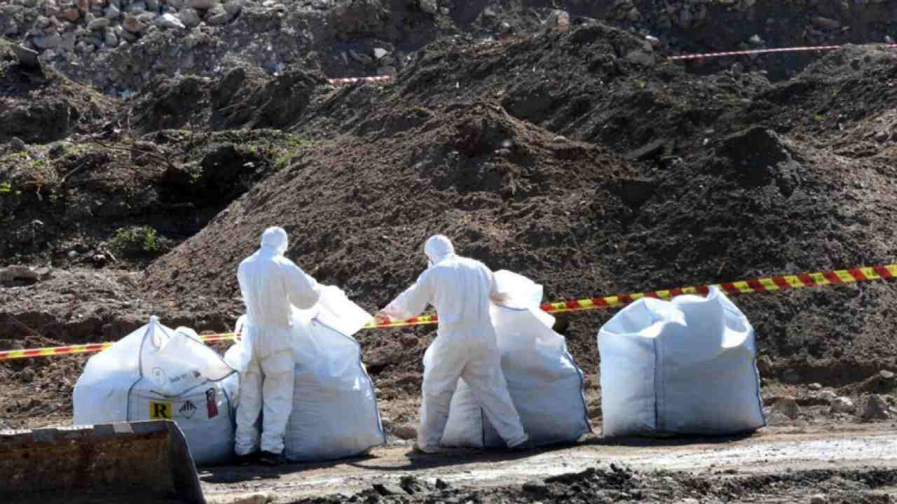 Lavoro a contatto con l'amianto