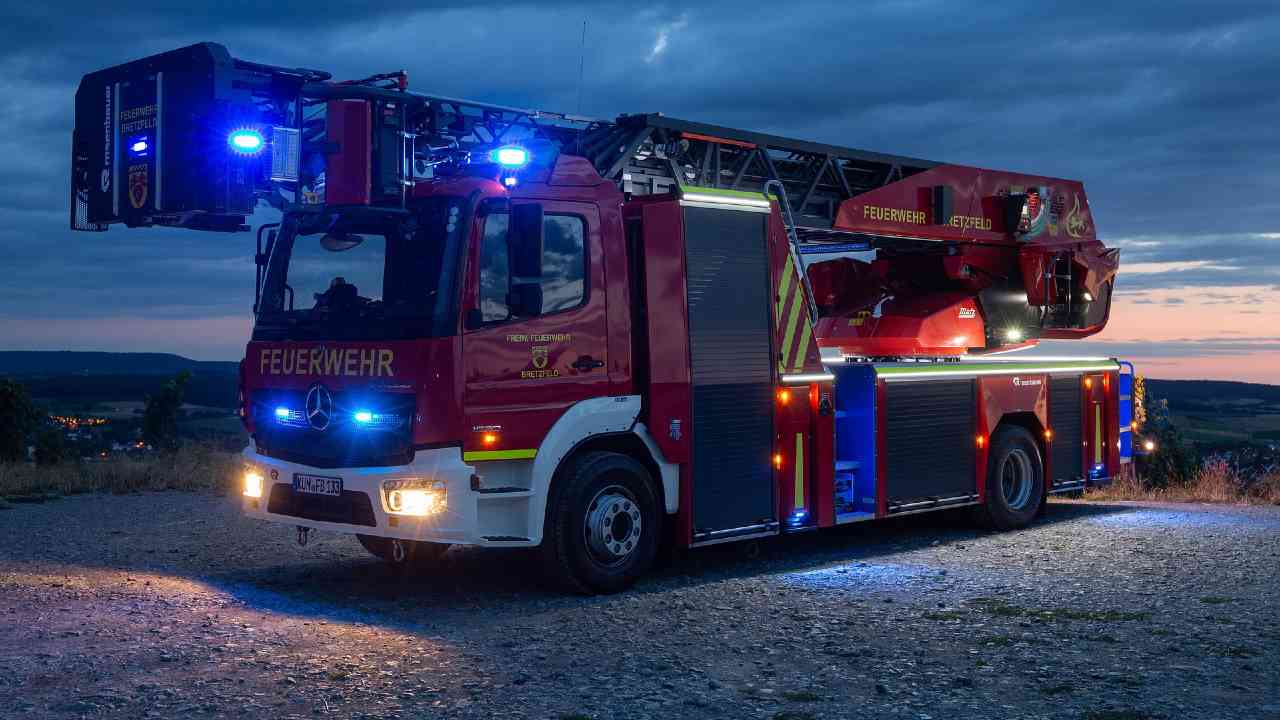 Mezzo vigli del fuoco