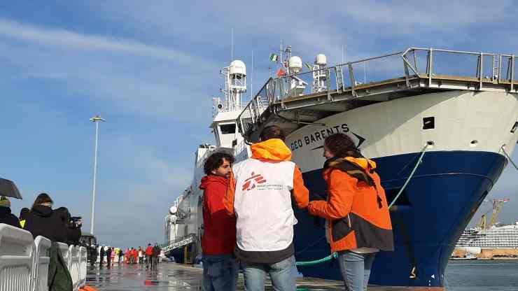 Nave umanitaria in arrivo ad Ancona
