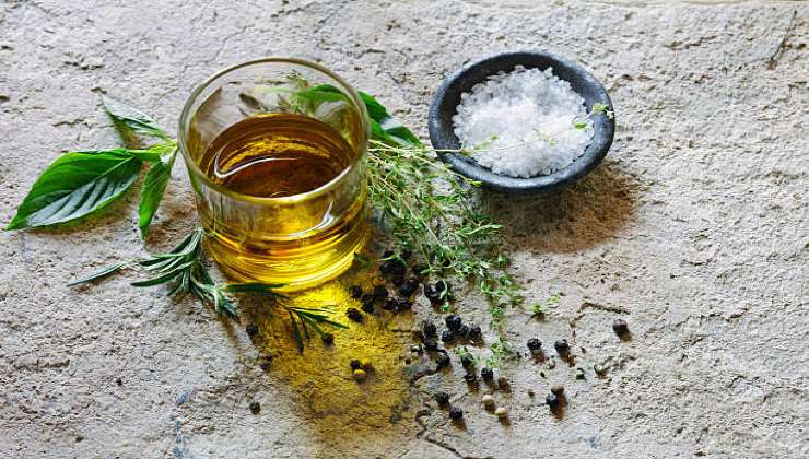 Olivenöl und Salz