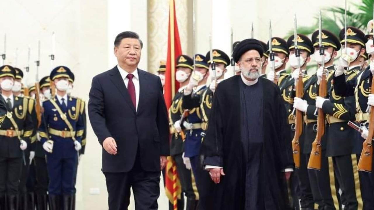 Xi Jinping e Raisi 