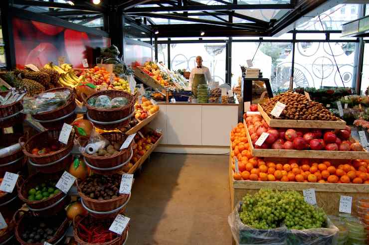 supermercato frutta e verdura