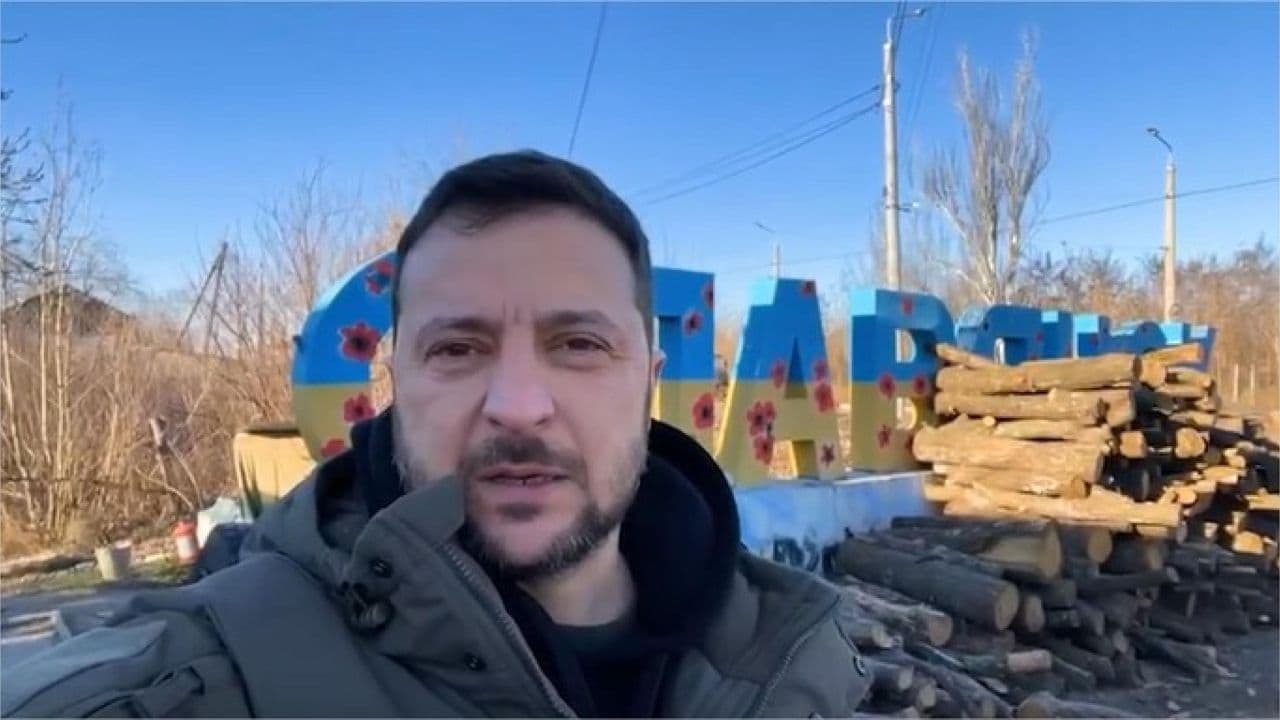 Zelensky al fronte del Donbass