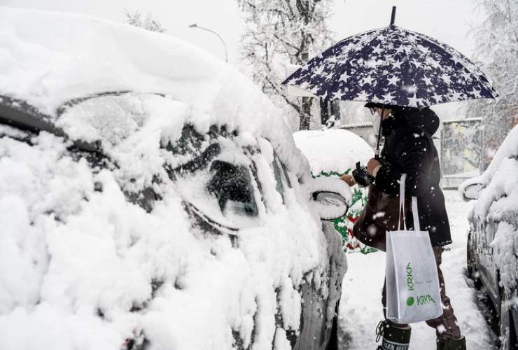 Neve sulle automobili