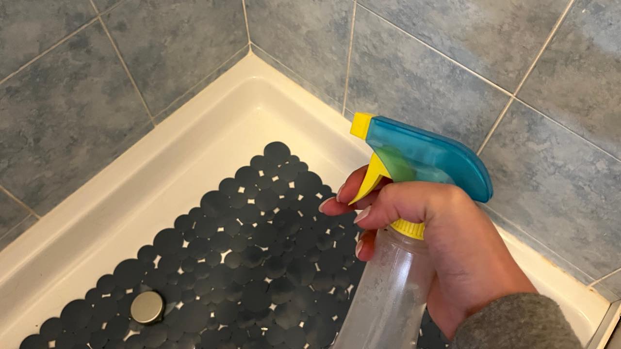 rimedio per pulire bagno