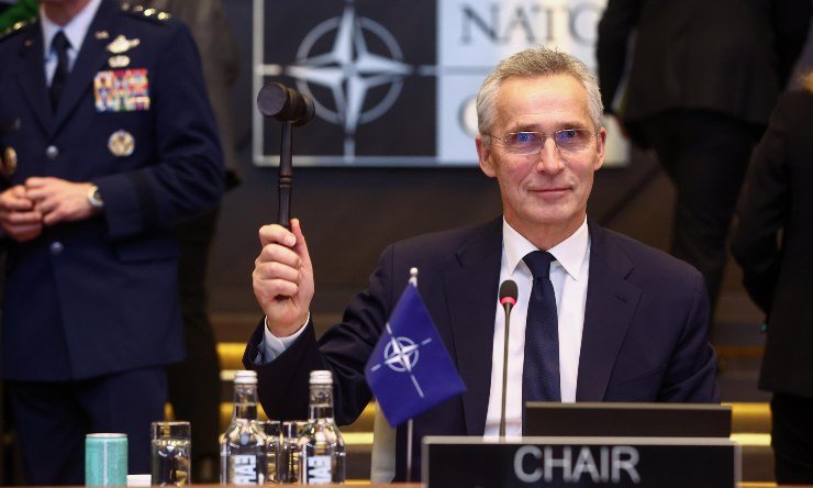 stoltenberg nato
