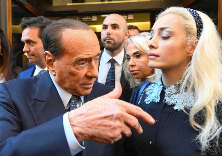 Berlusconi Fascina