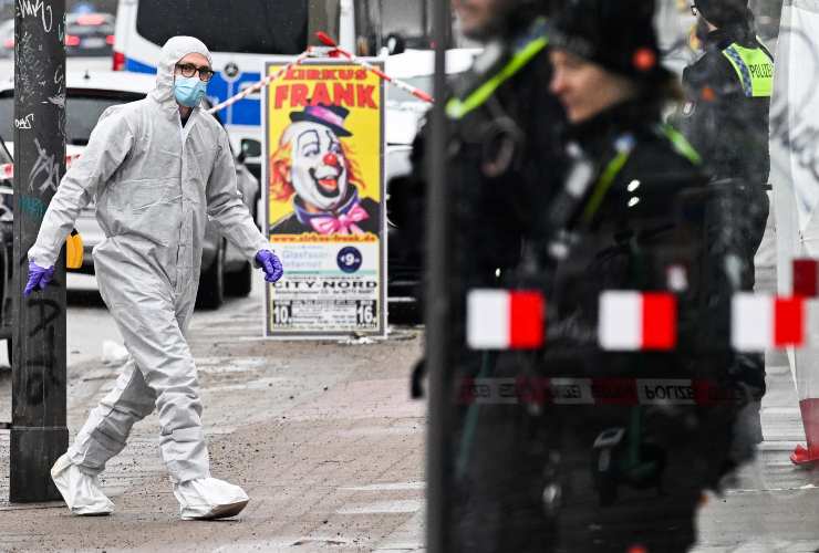 Donna incinta al settimo mese per la bambina