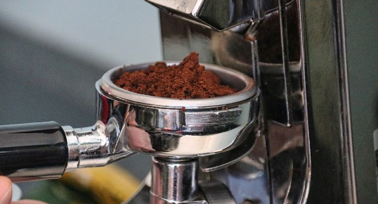 Insetticida con i fondi di caffè