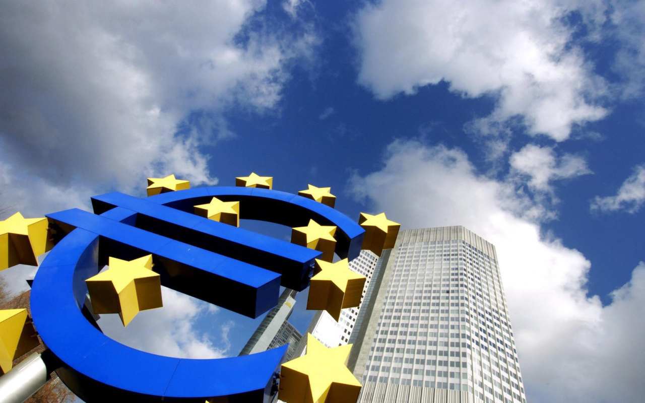 La Bce alza i tassi di mezzo punto al 3,50%