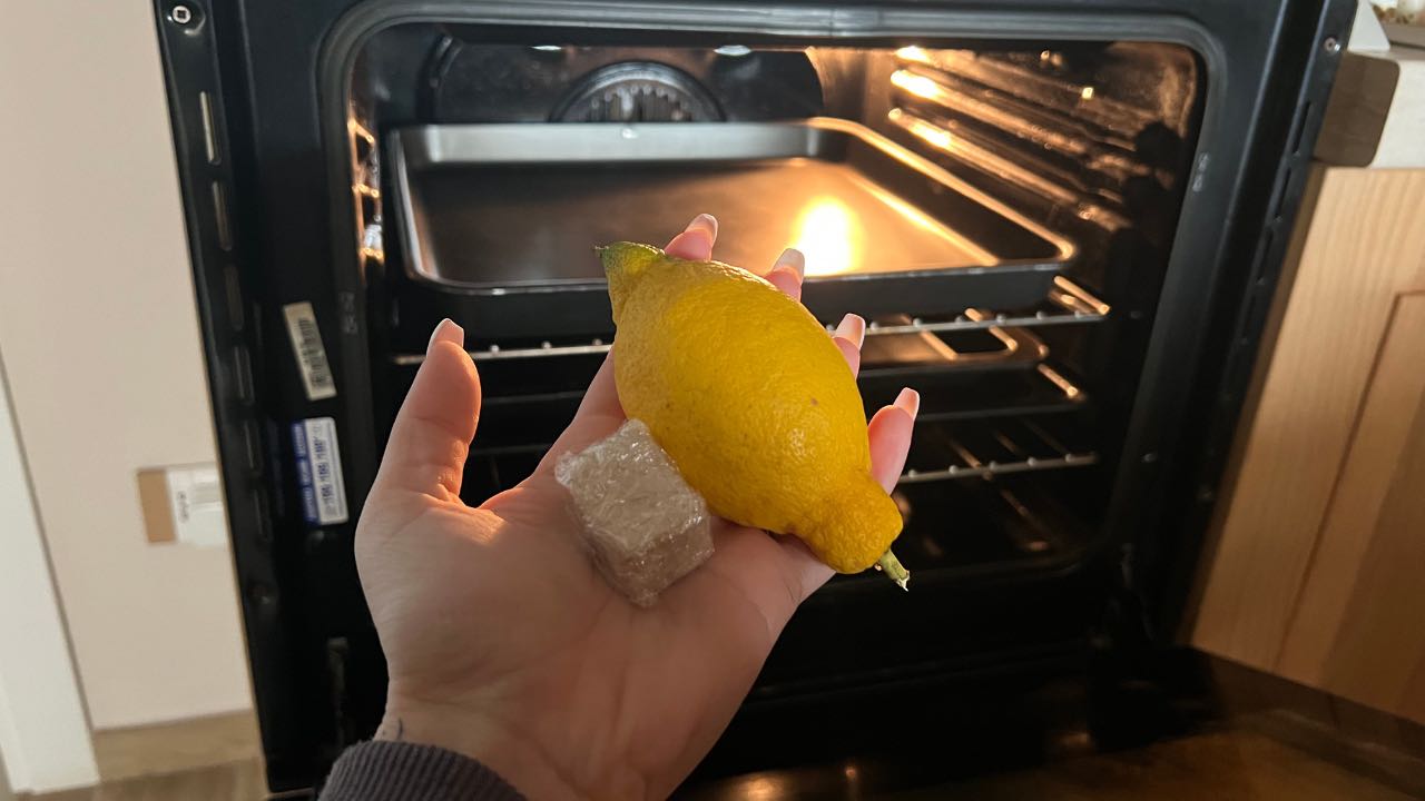 Lievito fresco e limone nel forno
