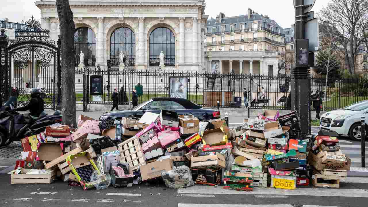 Rifiuti a Parigi