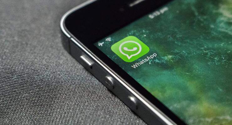 Scoprire l'intestatario di WhatsApp