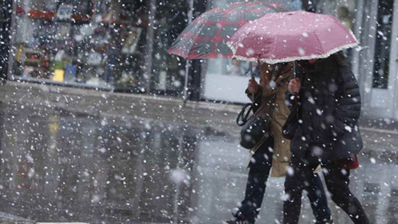 Previsioni meteo, ritorna l'inverno in queste zone