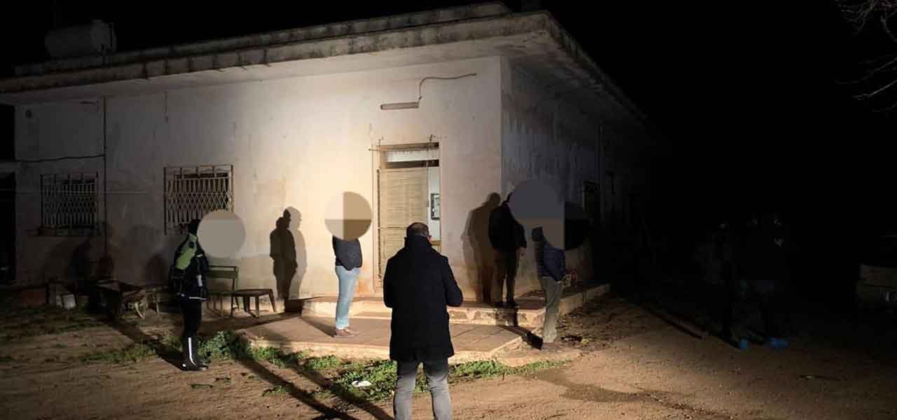 Rilievi nel casolare dei coniugi uccisi a Carovigno