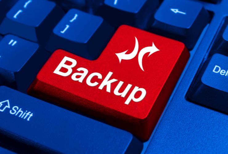 tasto backup