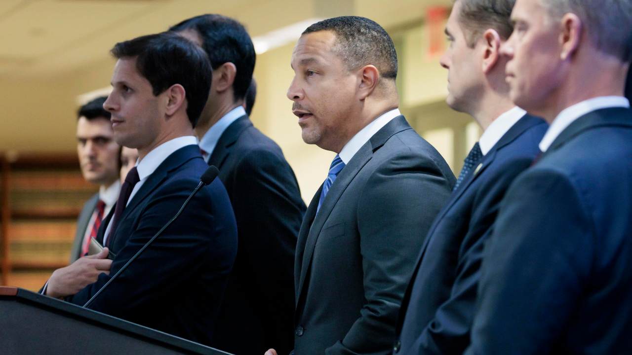 Conferenza FBI sullo spionaggio 