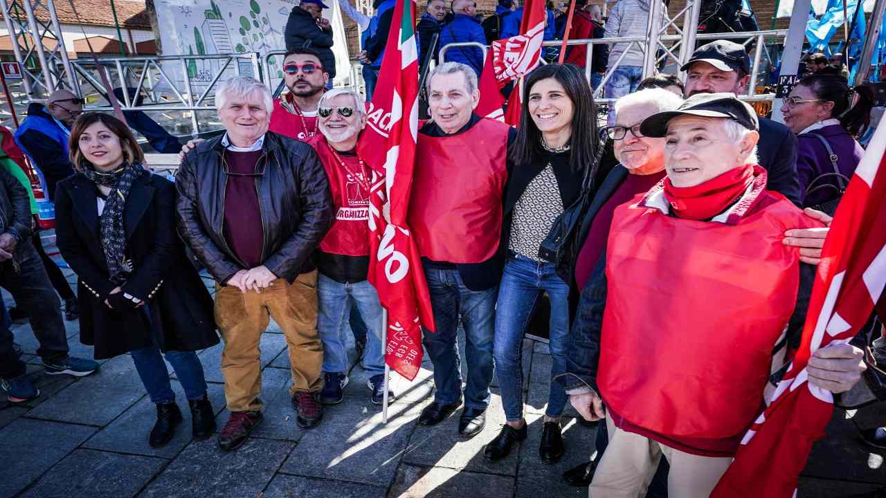 Manifestazione "Fai la cosa buona" indetta dalla Fillea Cgil e Feneal Uil