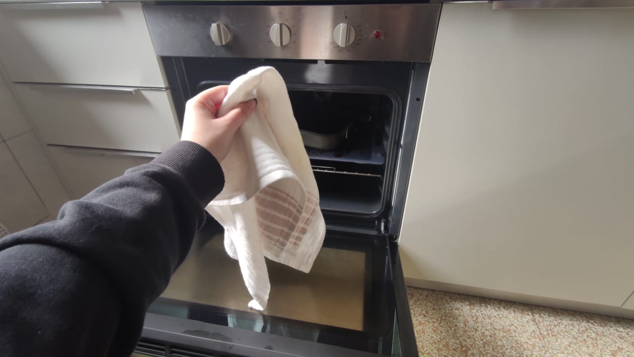 Metodo giapponese per pulire il forno