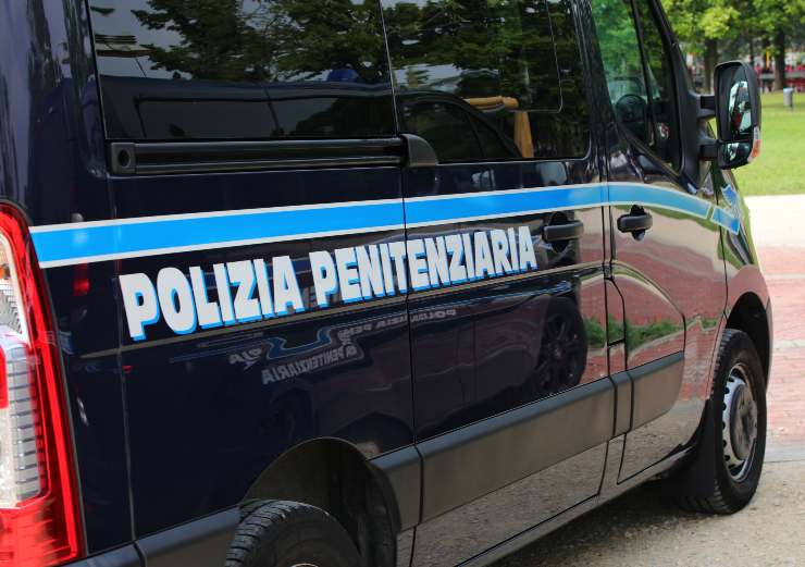 Auto Polizia penitenziaria