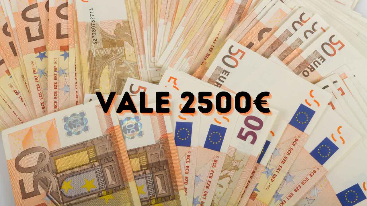 Sembra una semplice banconota da 50 ma vale 2500 euro: tieni d'occhio il  dettaglio