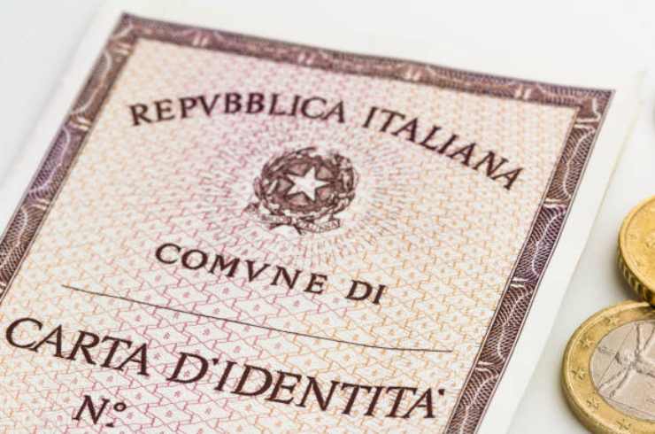 Documento d'identità per il bonus famiglia 150 euro
