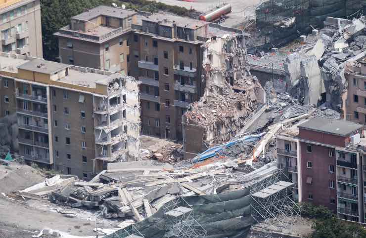 Genova, demolizione Ponte Morandi