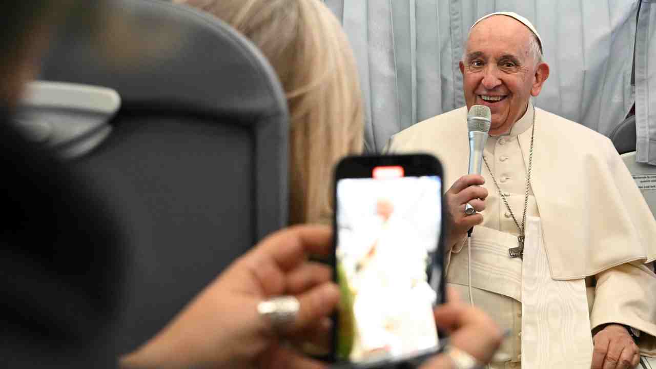 Papa Francesco in conferenza stampa