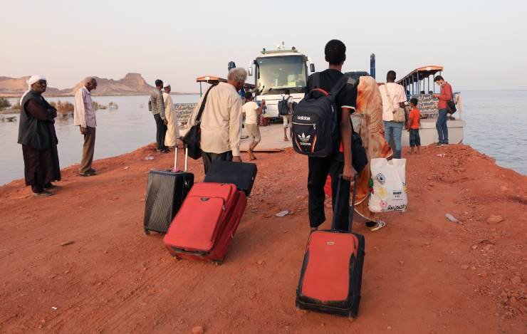 Sfollati lasciano il Sudan