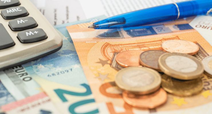 Stipendio da 1000 euro al mese