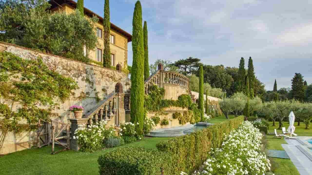 Sembra proprio una reggia ma è la casa di una coppia famosissima