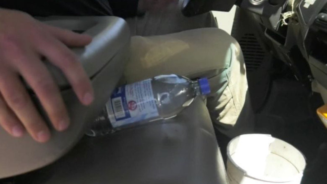 Bottiglia in macchina
