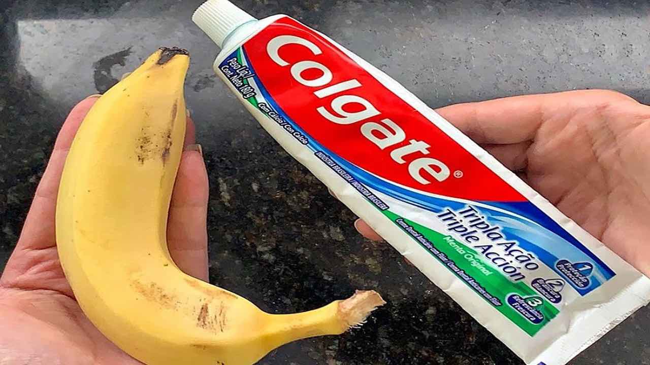 Pon pasta de dientes en un plátano, cuando descubras lo que siempre vas a hacer