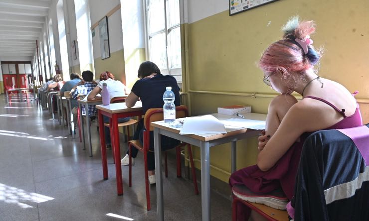 Ho copiato al quizzone”. Bocciata alla Maturità - La Stampa