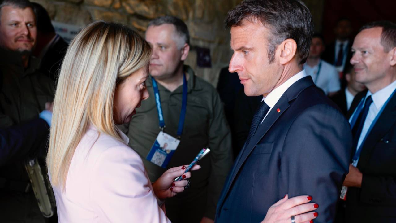 Meloni al vertice EPC insieme ad Emmanuel Macron